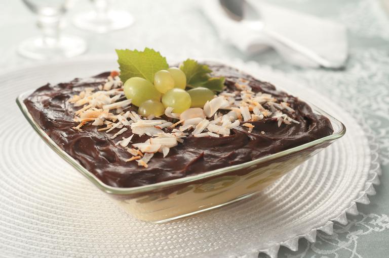 Receita do dia: Pavê de uva, chocolate e creme
