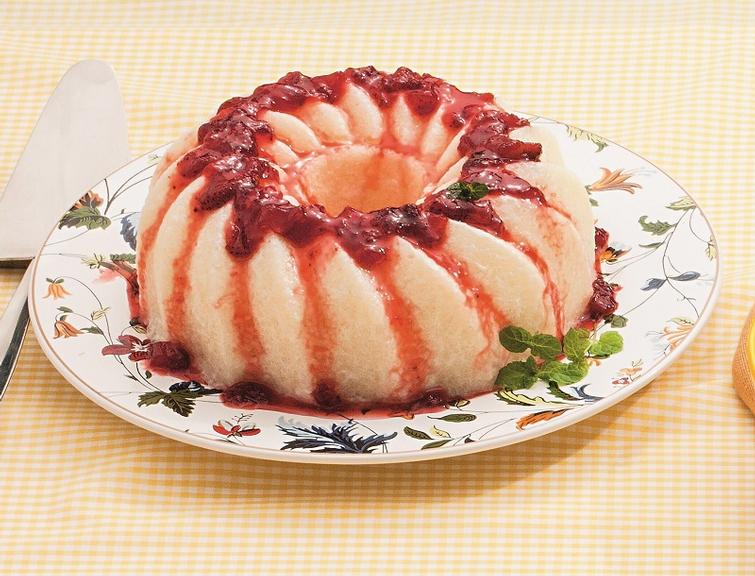 Pudim Maravilha de tapioca e geleia de morango