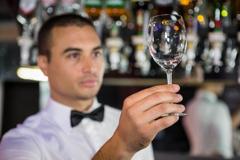 10 jeitos inusitados de usar o álcool