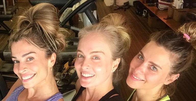 Lindas, poderosas e saradas: trio de celebridades treinam juntas e foto ‘quebra a internet’!