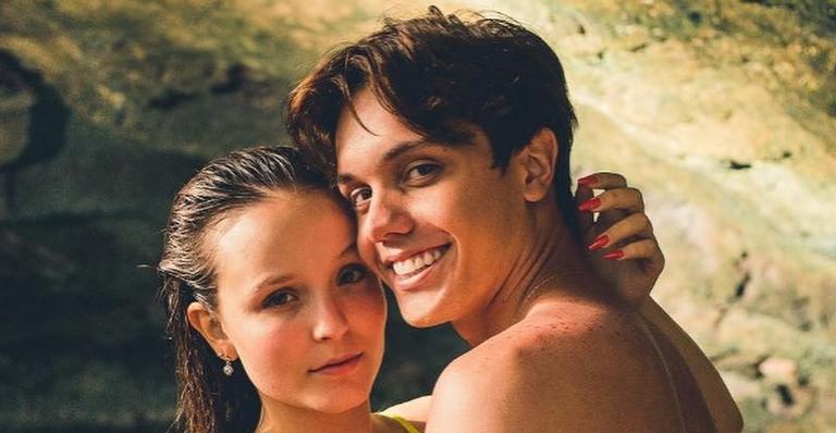 O amor está no ar! Com recepção calorosa, Larissa Manoela grava reencontro com Leo Cidade