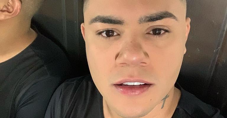 Distante do filho, Felipe Araújo se derrete pelo recém-nascido, Miguel: ”Muita saudade”
