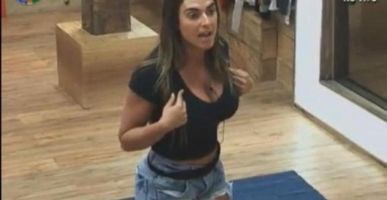 Nicole Bahls e Marcelo Bimbi protagonizam briga feia com gritos e insultos