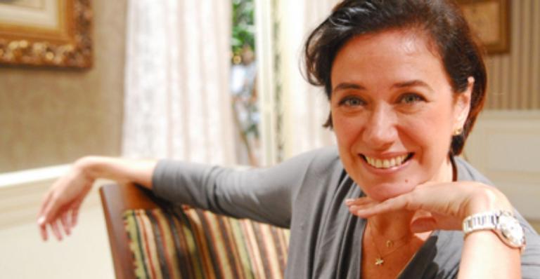 Zombou! Lilia Cabral tira sarro de Roberto Justus em cena de novela