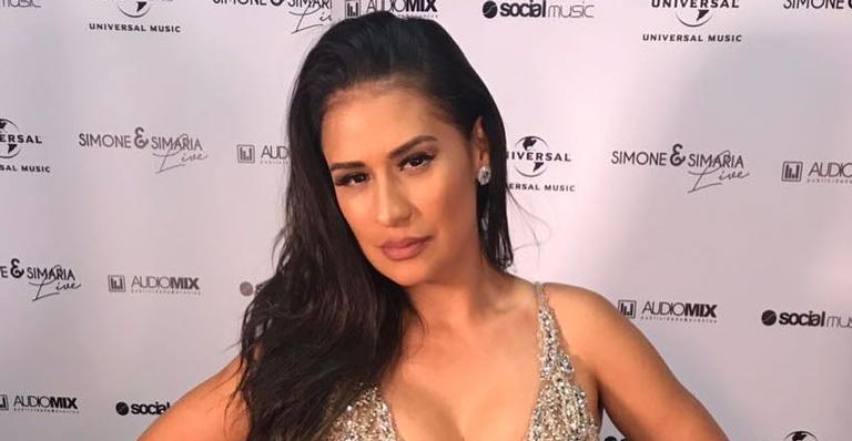 Indignada, Simone se revolta em aeroporto e pergunta: ”Que mundo é esse?”