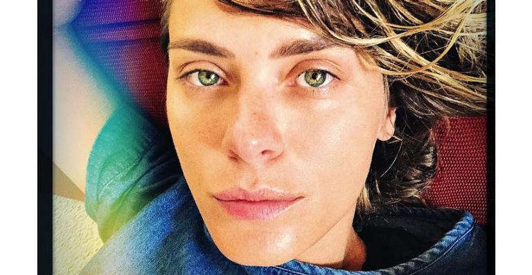 Carolina Dieckmann surpreende seguidores com confissão: ”Tenho certeza que sou um menino”
