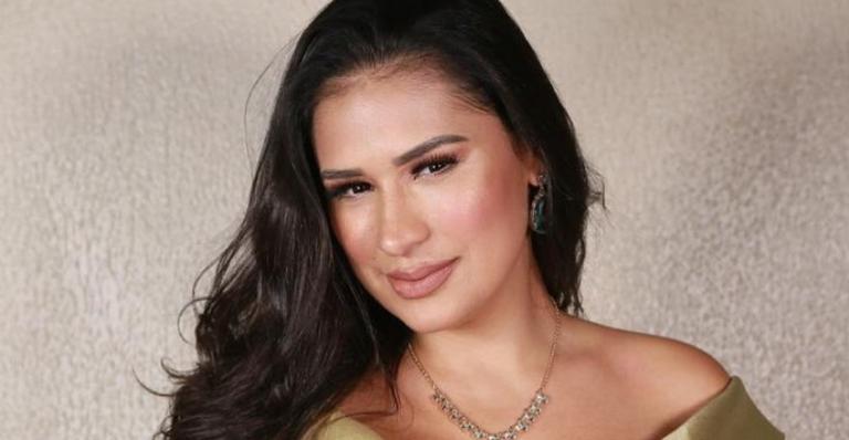 Simone surge mais magra em clique e choca fãs com mudança: ”Está emagrecendo demais”