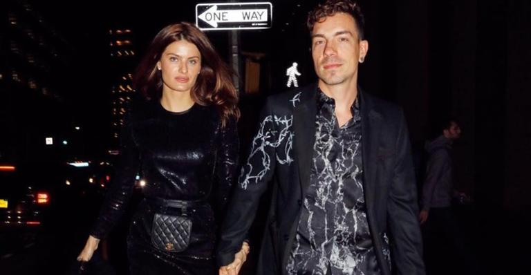Di Ferrero e Lucas Castelli posam com looks iguais: ”É como se fosse da minha família”
