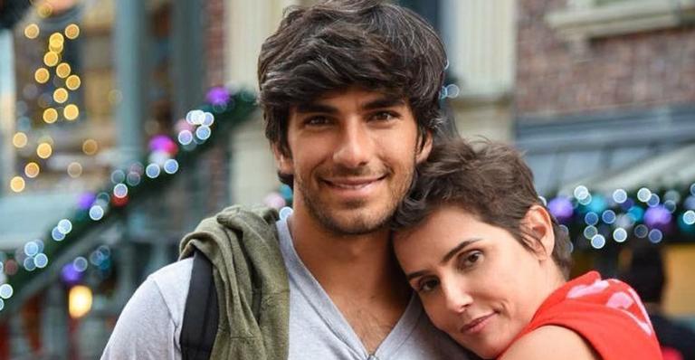 De volta ao Brasil, Deborah Secco faz homenagem de tirar o fôlego para Hugo Moura