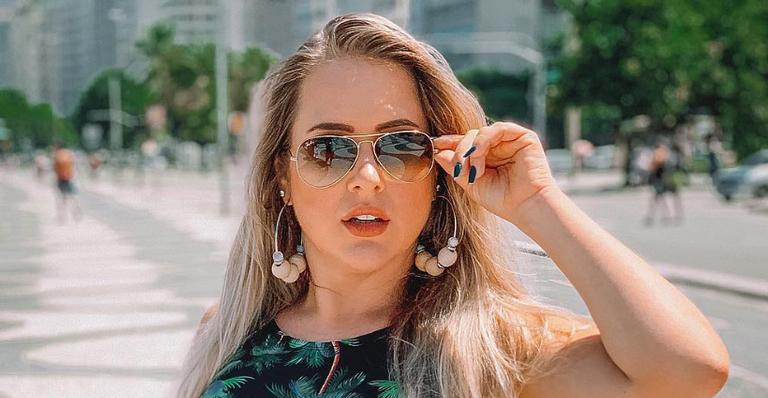 Só de calcinha e top, Patrícia Leitte exibe corpaço na web: ”Eu fico passada!”