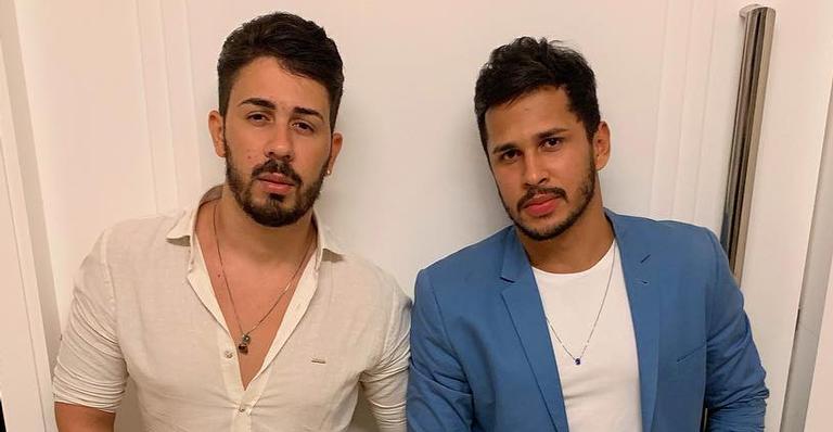 Carlinhos Maia posta foto com troca de casais e faz a festa dos fãs: ”Noronhe-se”