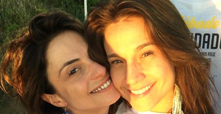 Fernanda Gentil comemora união com Priscila Montandon e se declara: ”Amor da minha vida”
