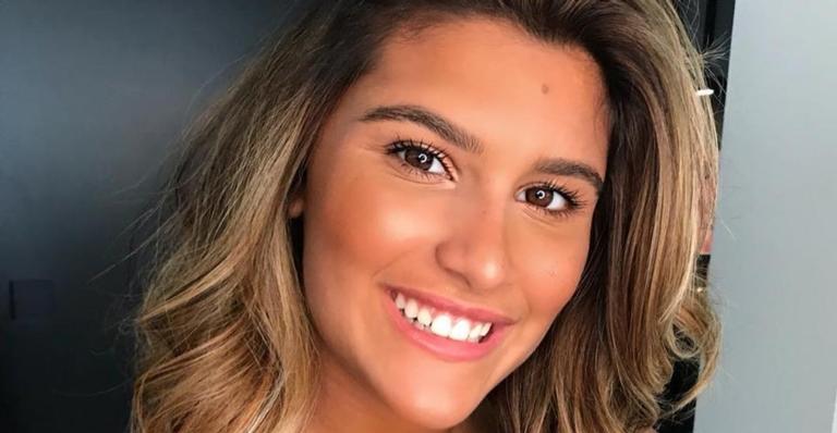 Filha de Flávia Alessandra, Giulia Costa ostenta barriga chapada nas redes sociais: ”Correndo atrás do preju”