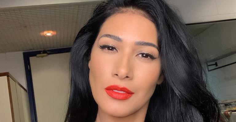 Simaria radicaliza no visual e brinca com reação de Simone: ”Ela me xinga”