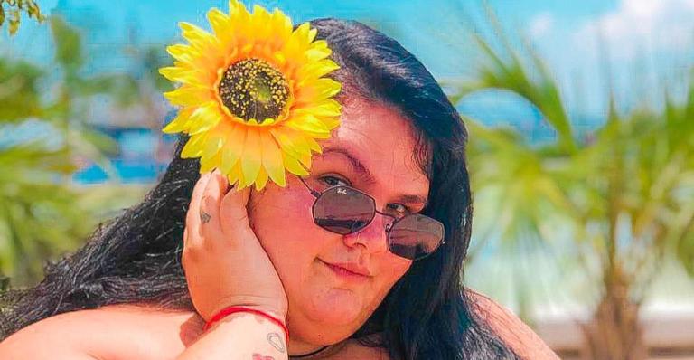 Thais Carla posta foto em momento íntimo e divide seguidores: ”Se sexo é saúde, como está você?”