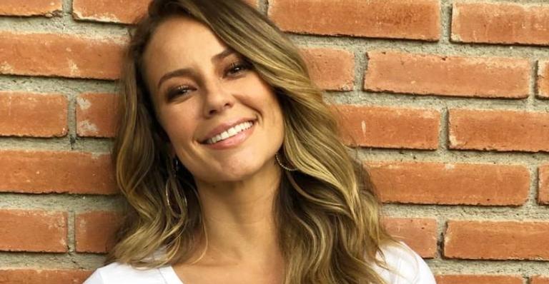Sem Juliana Paes, Paolla Oliveira assume como Rainha de Bateria de escola de samba carioca