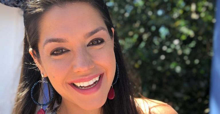 Thais Fersoza posta clique antigo e revela truque no início de gravidez: ”Se torce toda pra barriga aparecer”