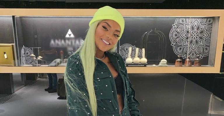 Cantor que gravou clipe com Ludmilla fala sobre beijo: ”Não foi tão técnico assim”
