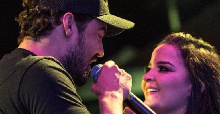 Após assumir romance, Fernando Zor brinca com Maiara: ”Me vigiando às 5h26 da manhã?”