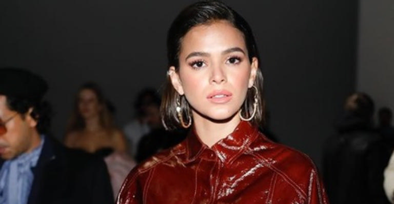 Bruna Marquezine bate boca no twitter e depois se arrepende