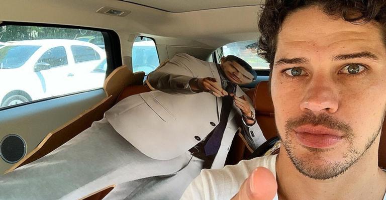 José Loreto relembra premiação e seguidores detonam: ”Falta de caráter”