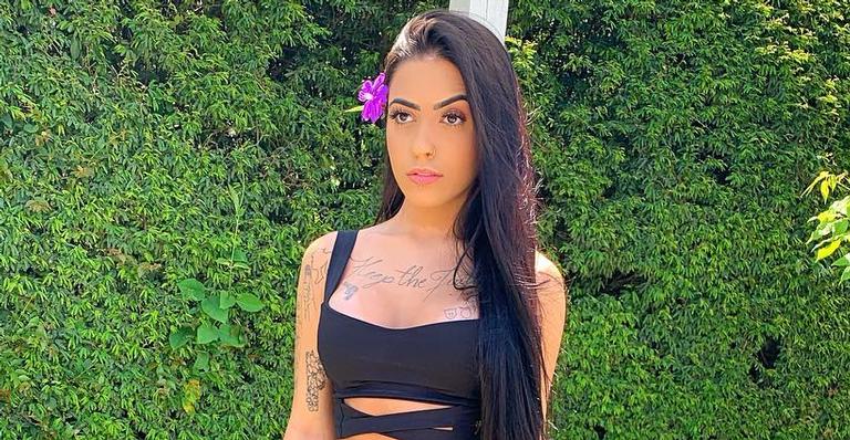 MC Mirella relata momentos de terror no Rio de Janeiro e seguidores lamentam: ”Rotina”