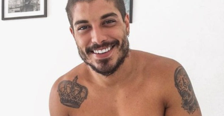 Douglas Sampaio exibe primeira foto de filha reconhecida após DNA