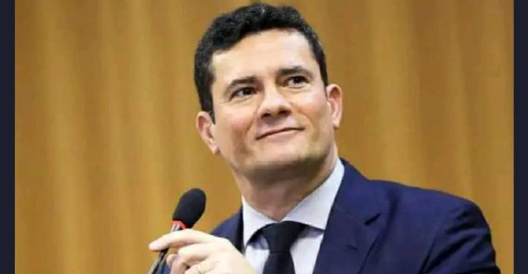 Famosos posam ao lado de Sérgio Moro e disparam: ”Tem encontro melhor que esse?”