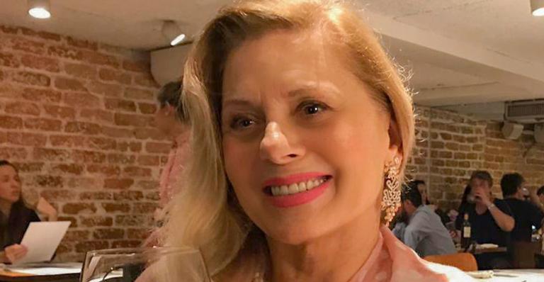 Vera Fischer usa texto emocionante para fazer anúncio: ”Estivemos sempre ao lado uma da outra”