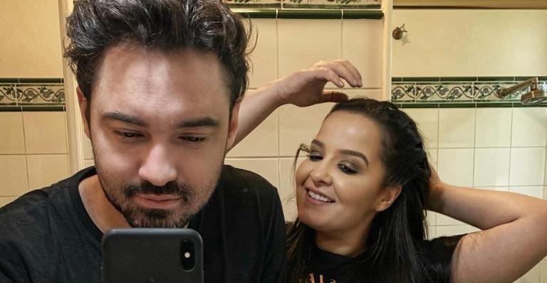 Maiara e Fernando Zor protagonizam beijão em aniversário e cantora brinca: ”O pedido é casar comigo?”