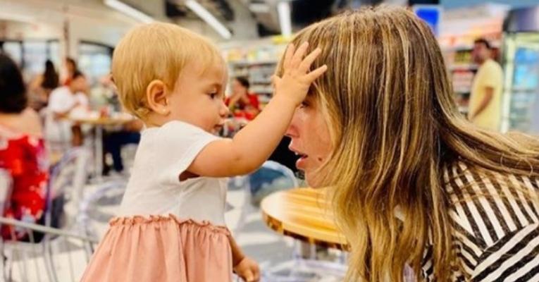 Juliana Didone comemora aniversário de um ano da filha: ”Sol que ilumina a vida”