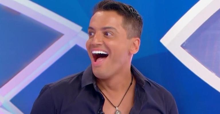 Leo Dias fala sobre Silvio Santos: ”Foi o instrumento de Deus”