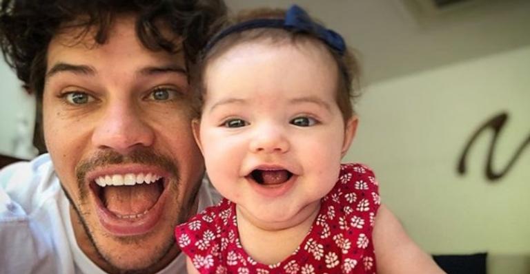 José Loreto divulga foto da filha e é criticado: ”Nossa, que absurdo!”