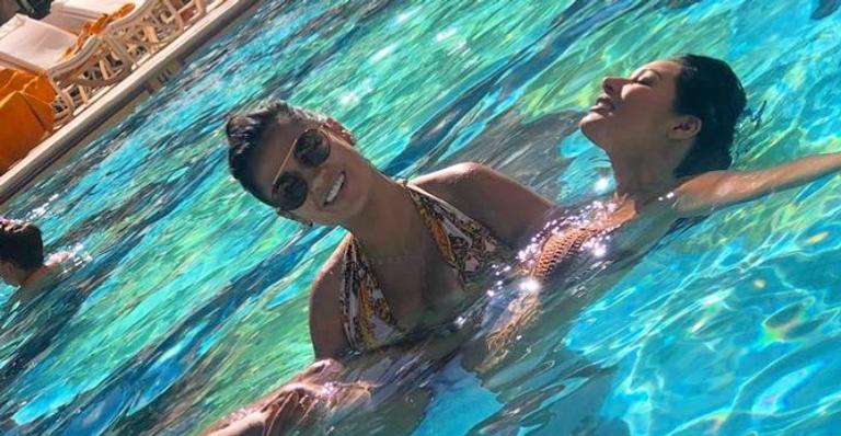O que acontece em Vegas, fica em Vegas! Simone e Simaria curtem show dos Backstreet Boys nos EUA