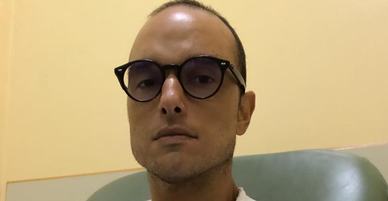 Ator cria vaquinha online para novo tratamento contra o câncer: ”Quimioterapia não faz mais efeito”