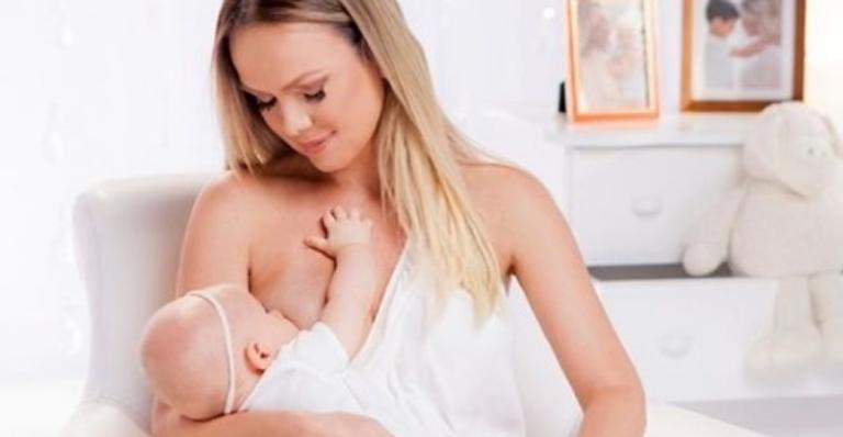 Eliana encanta fãs ao mostrar Manuela sorrindo