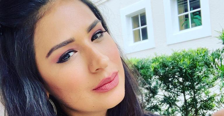 Simone abre o jogo sobre noite com marido e comenta: ”Tô magra, bela, plena”