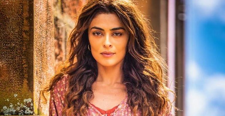 Juliana Paes é criticada por Photoshop em foto: ”Patético”