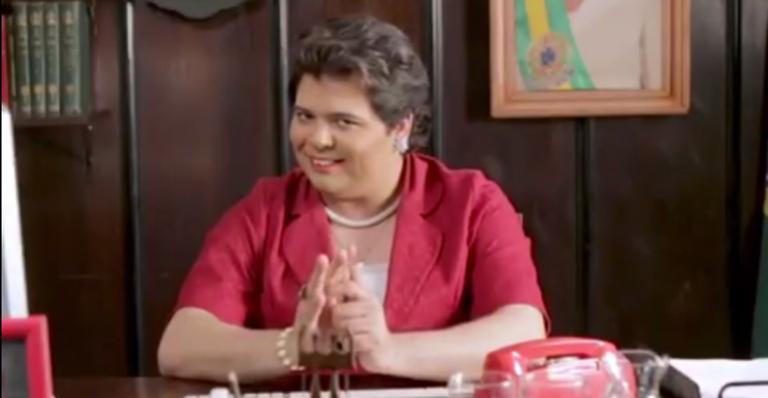 Após perder 48kg, comediante comemora com foto de antes e depois: ”Mais feliz”