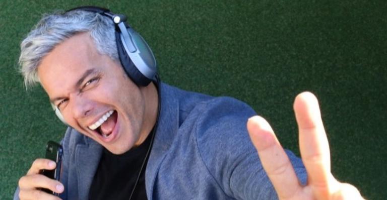 Otaviano Costa muda de gênero em vídeo e faz a festa dos fãs: ”Apaixonei duas vezes”