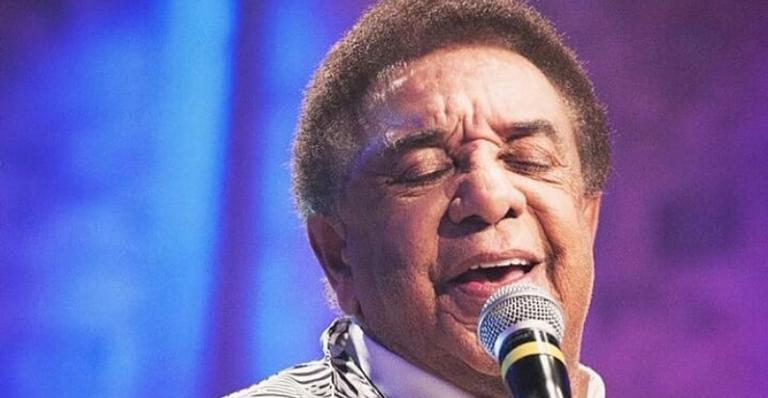 Aguinaldo Timóteo é internado às pressas na Bahia