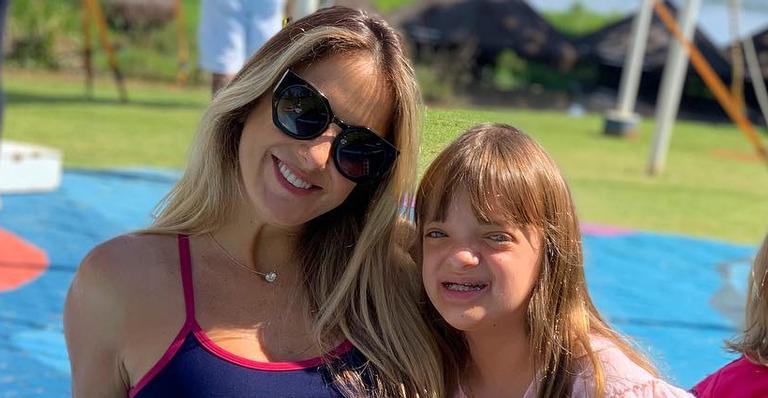 Ticiane Pinheiro se declara para primeira filha e emociona os fãs: ”Chorei”