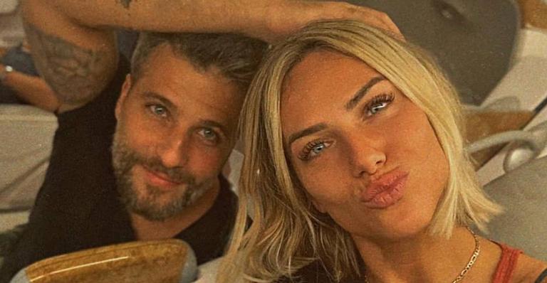 Giovanna Ewbank e Bruno Gagliasso viajam para local paradisíaco: ”Te amo mais aqui”