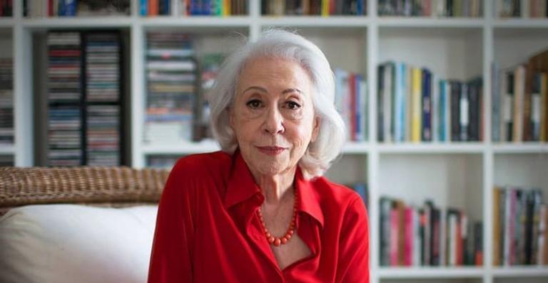 Fernanda Montenegro registra encontro emocionante com Juliana Paes