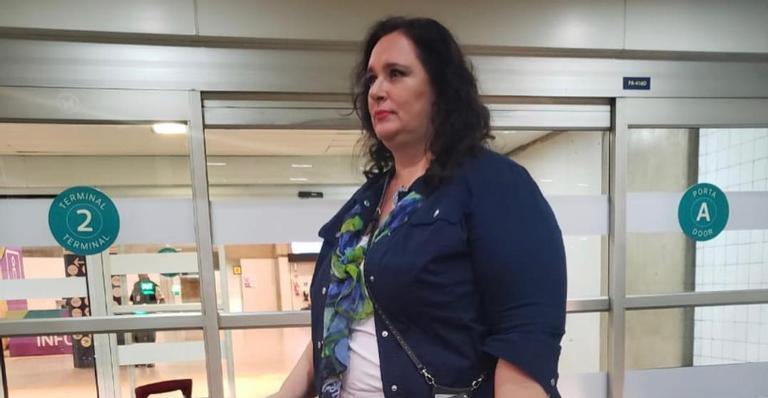 Lilian Aragão se arrepende de crítica a pessoa de chinelo no avião e pede desculpas