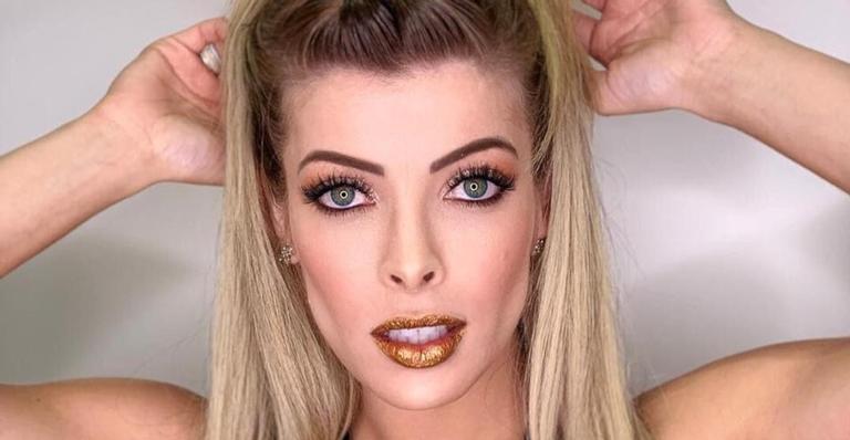 Bumbum poderoso! Jaqueline Grohalski mostra sua comissão de frente e de costas e quebra a web