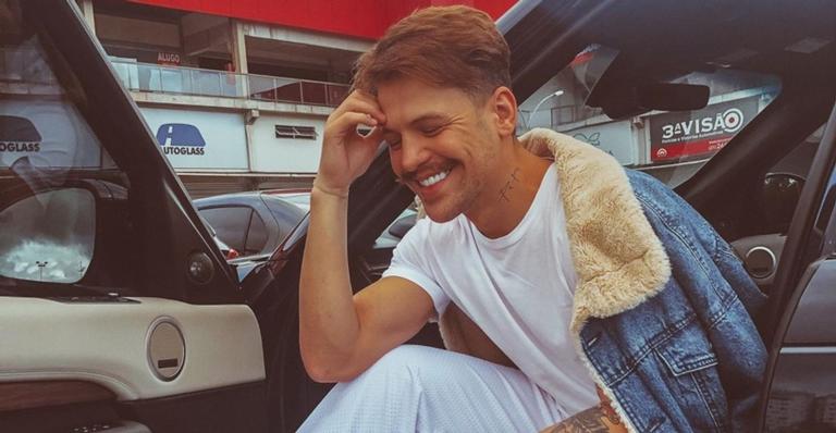 Mais uma vez, Saulo Poncio é visto com mulher na reta final da gravidez de Gabi Brandt