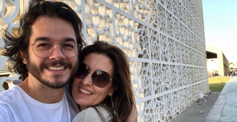 Fátima Bernardes posa de biquíni para Túlio Gadelha e ganha declaração: ”Dona da minha cabeça”