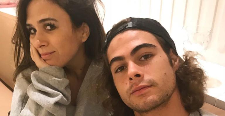 Grávida, Tatá Werneck divulga clique divertido com Rafa Vitti e afirma: ‘’Estamos prontos’’ 