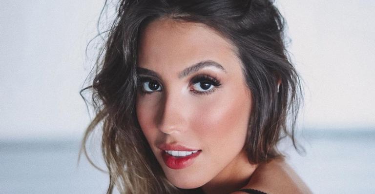 Após ficar afastada das redes, Gabi Brandt grava vídeo se pronunciando sobre Saulo Poncio